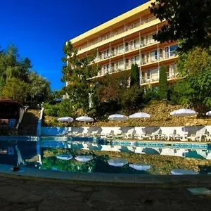 https://vezhen.goldensandshotels.net